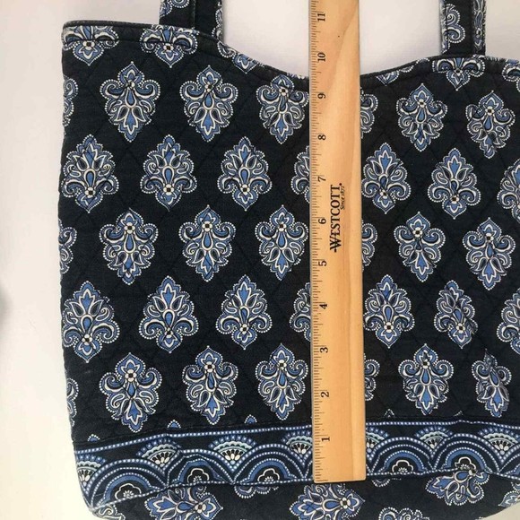 Vera Bradley Quilted Tote in Retired Calypso Blue White Bandana Print - Picture 8 of 13